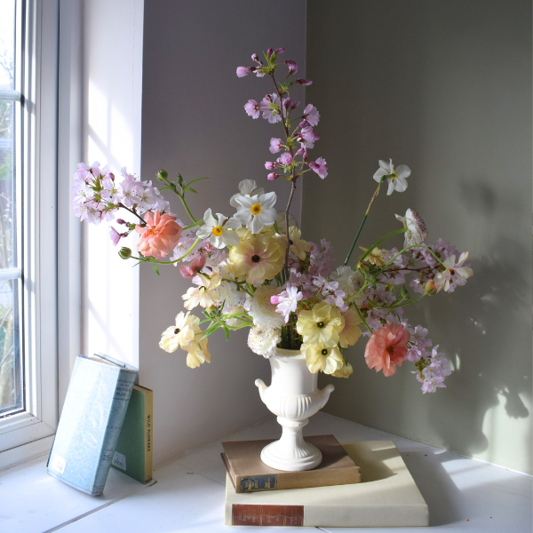 Wild and natural flower composition made with seasonal, locally grown British flowers. Foam-free, sustainable design for eco-friendly weddings.